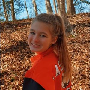 Meet your Posher, Katelyn